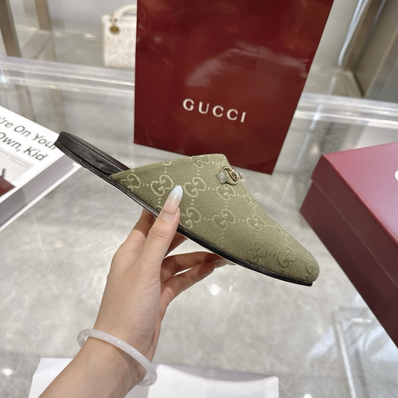 Gvc*1 slippers